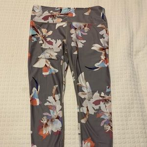Athleta 3/4 leggings